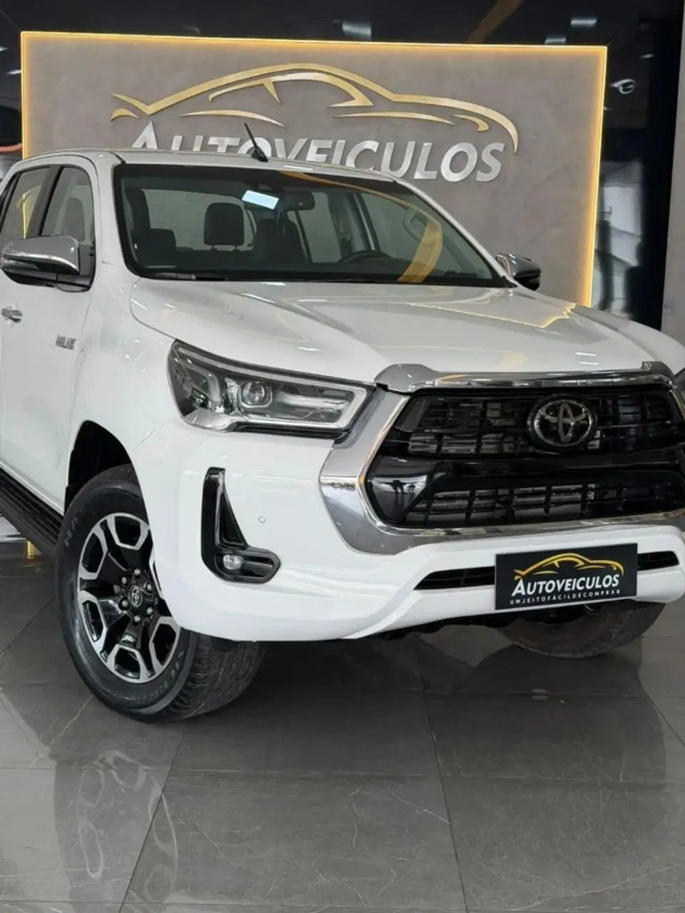 Toyota Hilux 2021, foto 3 de 7