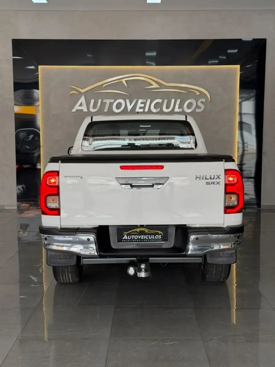 Toyota Hilux 2021, foto 4 de 7
